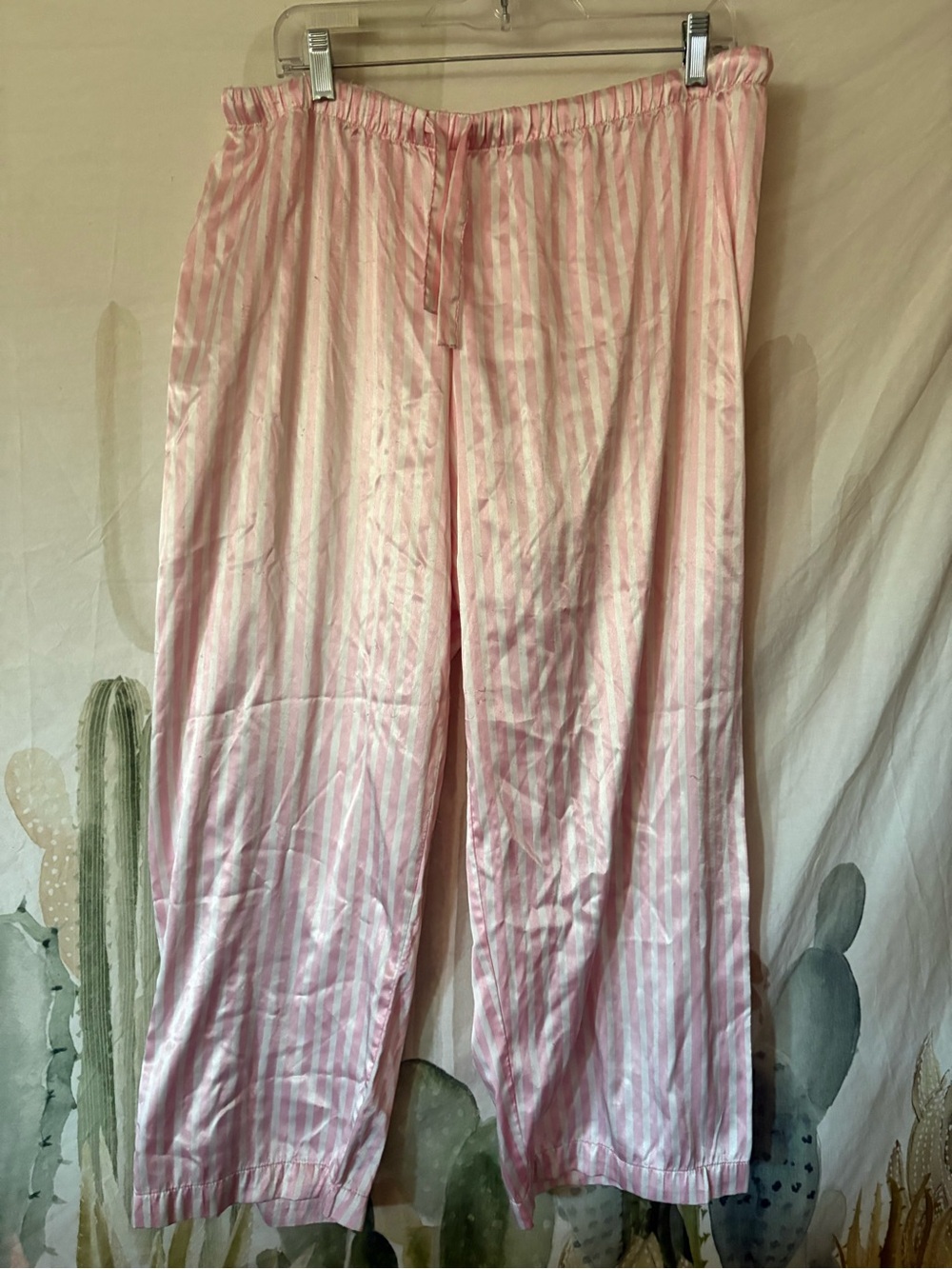 Vintage Victoria’s Secret Pink and White Striped Silky Pajama Pants 🌵XL